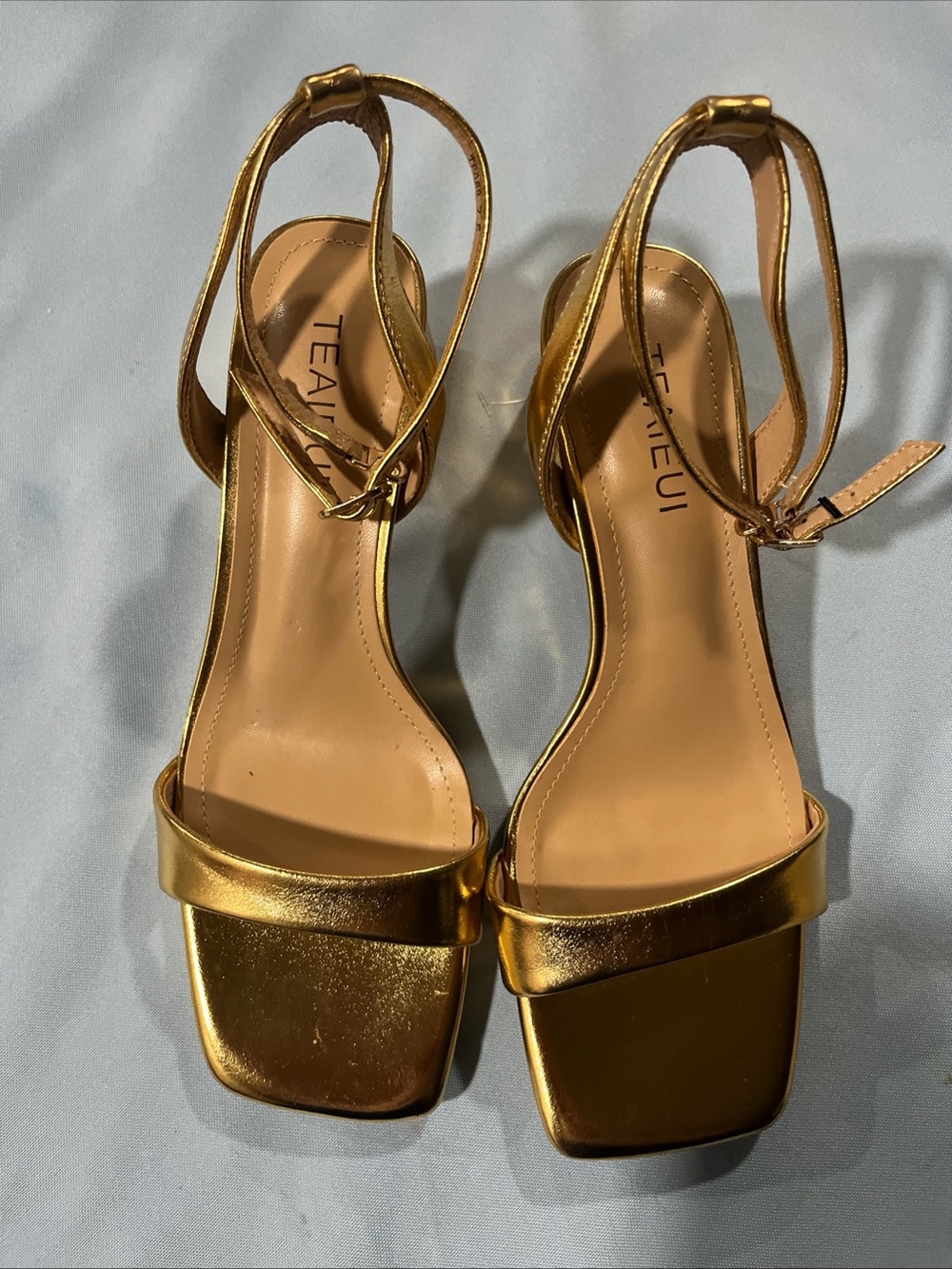 Beautiful Teaieui 7.5 Gold Metallic Ankle-Strap Sandals